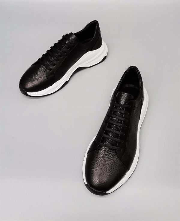 Tokyo Black 100% Leather Lace-up Men's Sneakers, Timeless Style & Durable Material