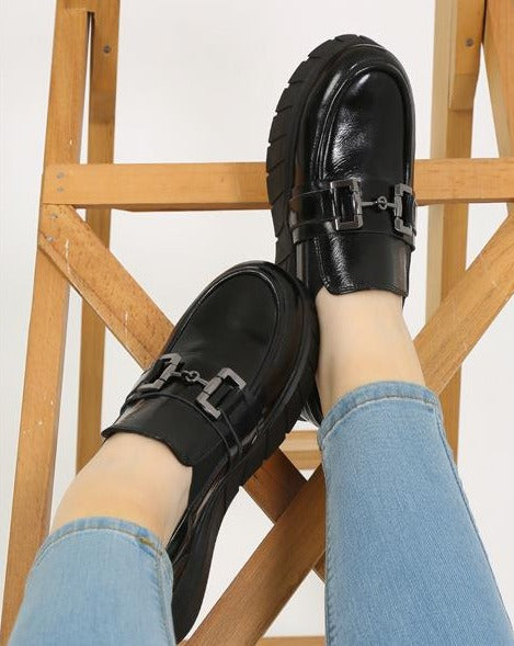 Lonela Black Textured Patent Leather Women's Casual Loafer Shoes with Eva Sole and Buckle Detail