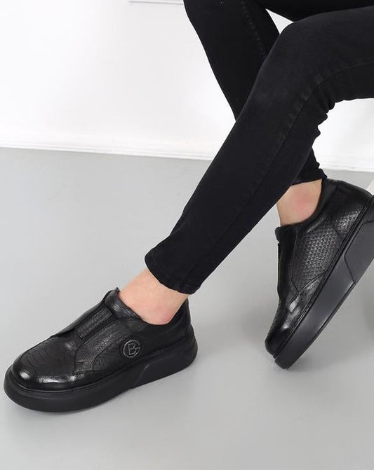 Tahara Slip-On-Sneakers aus 100 % Leder für Herren in Schwarz, müheloser Stil für jeden Anlass